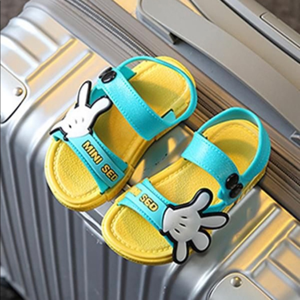 Cute kids summer sandals